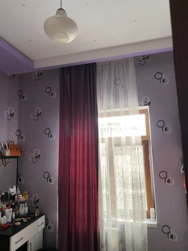 Həyət evləri və villaların satışı: Fərdi yaşayış evi, iki mərtəbəli, geniş həyəti və terraslı. Evin — 14