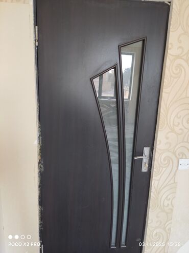 Furnitura və aksessuarlar: Yataq otağı üçün İşlənmiş Otaq qapısı 80x205 sm Naliçnik ilə, Zəmanətsiz, Ünvandan götürmə