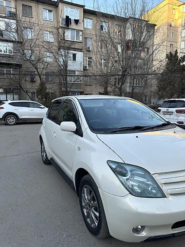 Toyota: Toyota ist: 2003 г., 1.3 л, Автомат, Газ, Хэтчбэк — 2