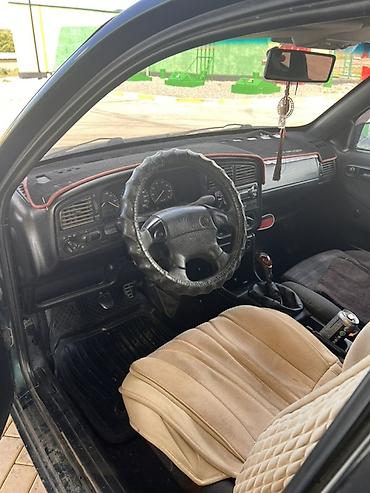 1221 2: Volkswagen Passat: 1996 г., 1.8 л, Механика, Бензин, Седан — 7