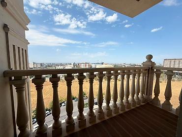 resident: For rent two-level penthouse in the southern part of the city. Central — 10