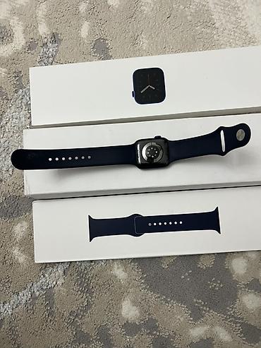 honor 500: Смарт-часы в стиле Apple Watch с тёмно-синим силиконовым ремешком — 3