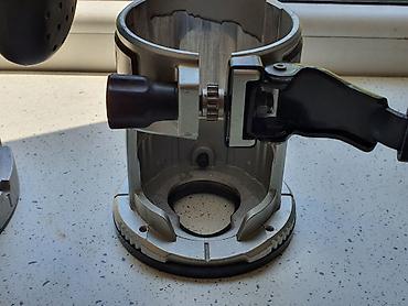Alətlər: Makita RT0701CX7 elektrik əl frezeri – 2 baza və aksesuarlarla — 8