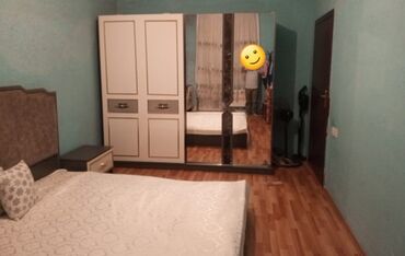 кухонная мебель на заказ в баку цены: Двуспальная кровать, Азербайджан, Б/у
