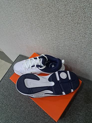 original nike: Nike Defyallday original kişi idman ayaqqabısı - Model: Nike (ağ rəng — 4
