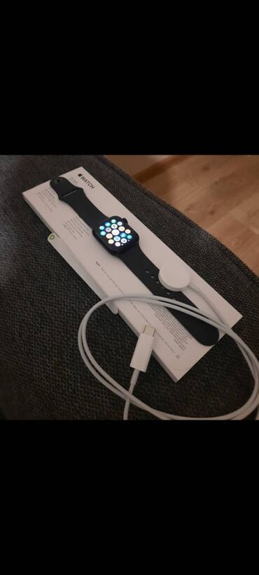 Smart saatlar: Yeni, Smart saat, Apple — 2