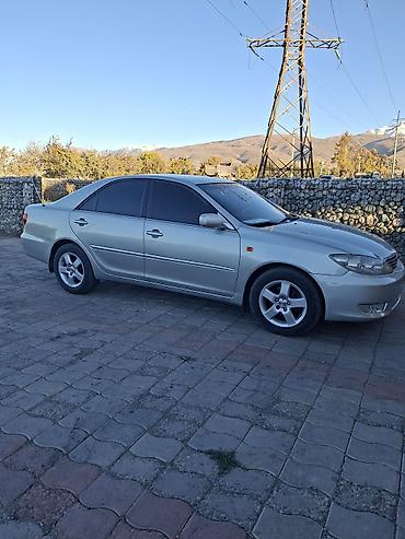 4 рунер: Toyota Camry: 2004 г., 3 л, Автомат, Бензин, Седан — 6