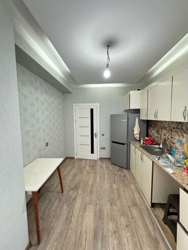 Yeni tikili: 3 otaqlı, Yeni tikili, 75 kv. m — 15