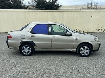 Fiat: Fiat Albea sedan - Kuzov: 4 qapılı sedan, bej rəng (bəzı hissələrdə — 6