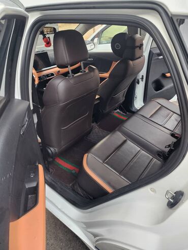 BYD: BYD E2: 2021 г., Электромобиль, Хэтчбэк — 10