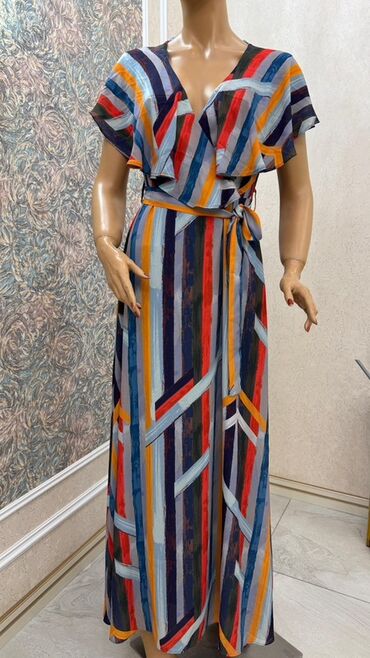 Kokteyl donlar: Zərif ziyafət geyimləri kolleksiyası - Model 1: Tünd bənövşəyi, tam — 17