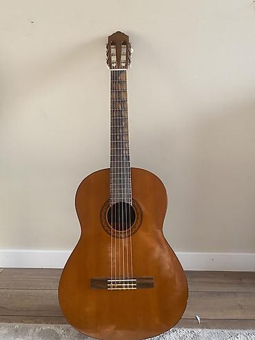 почему комуз легкий: Классическая гитара Yamaha C40 - Полноразмерная классическая гитара — 1
