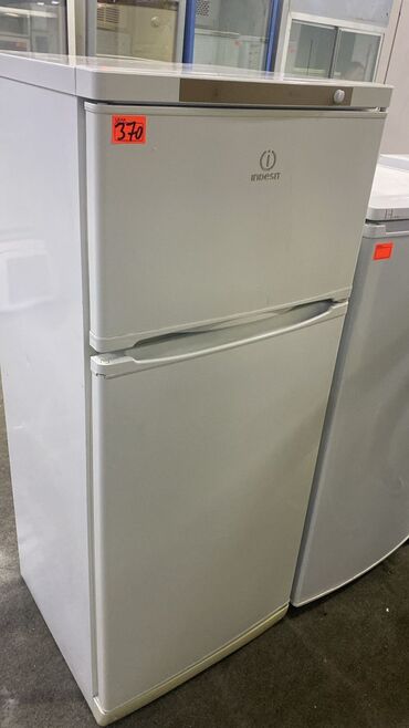 Духовки: Indesit iki qapılı soyuducu - Rəng: ağ - Üst hissədə ayrıca dondurucu