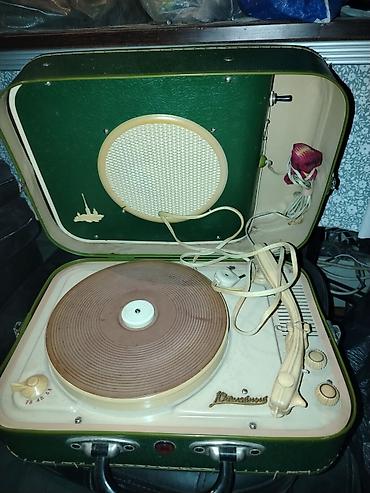 retro gramofon: Məhsul: “Yubileynıy” portativ vinil pikap (köhnə sovet modeli) Ideal — 2