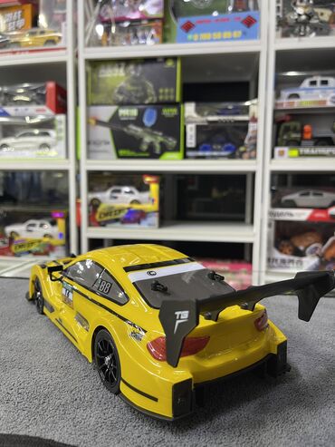 Игрушки: Дрифт машинка BMW 4WD Двух расцветок желтый и черный🟡⚫️ Дальность at lalafo.kg — 4 Игрушки: Дрифт машинка BMW 4WD Двух расцветок желтый и черный🟡⚫️ Дальность — 4