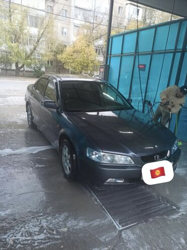 автомобиль альфард: Honda Accord: 2000 г., 1.8 л, Автомат, Газ, Седан