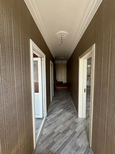 Həyət evləri və villaların satışı: 2 mərtəbəli həyət evi - Geniş işıqlı otaqlar, yüksək tavanlar — 11