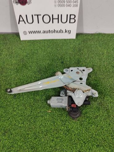 corolla runx: Стеклоподъемник TOYOTA Fun Cargo NCP10 2NZ-FE 1 2002 (б/у)