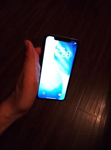 iphone 11 telefon: IPhone 11, Qara, Simsiz şarj — 3