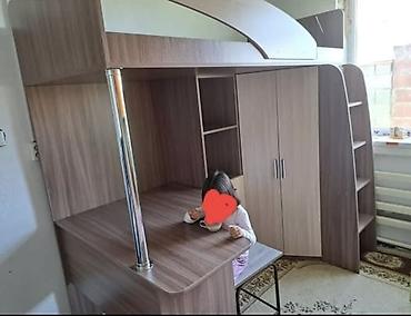 двухярустная: Продаётся кровать-чердак в связи с переездом. В комплект входит — 1
