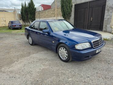 Mercedes-Benz: Mercedes-Benz C 180: 1.8 l | 2000 il Sedan — 5