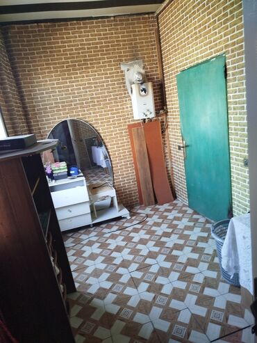 Həyət evləri və villaların satışı: Həyətyanı fərdi ev sahəsi - Qapalı hasar ilə əhatələnmiş həyətyanı — 9