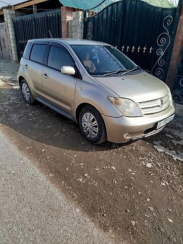 Toyota: Toyota Ist: 2002 г., 1.3 л, Автомат, Бензин, Хэтчбэк — 4