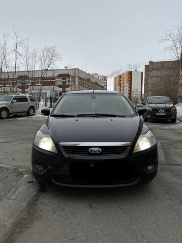 срочная продажа авто по низким ценам: Продается автомобиль Ford Focus в кузове хэтчбек, окрашенный в черный