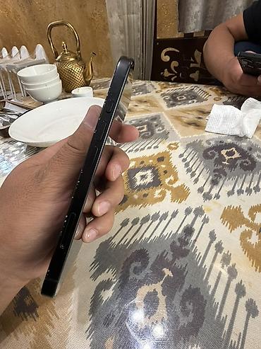 apple magic: IPhone (черный цвет) - Компактный корпус с плоскими гранями, матовая — 4