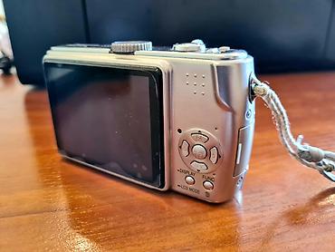 venu: Цифровой фотоаппарат Panasonic Lumix DMC-TZ3 - 7.2 Мпикс с 28-мм — 4