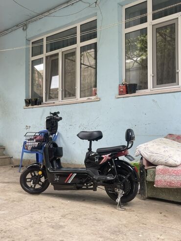 Velosiped ehtiyyat hissələri: Elektrik skuter/skuteret Heç bir problemi yoxdu 1ay işlenib - Rəng