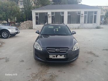 Kia Ceed: 1.4 l | 2008 il Universal
