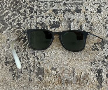 Ostala ženska odeća: Original žense naočare (Guess, Ray Ban) U dobrom stanju, cena po — 16