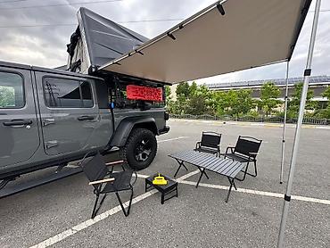 гаражная распродажа: Jeep Gladiator: 2021 г., 3.6 л, Автомат, Бензин, Пикап — 5