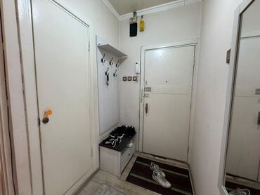 квартиры в жалал абаде: 3 комнаты, 63 м², 105 серия, 2 этаж, Дизайнерский ремонт