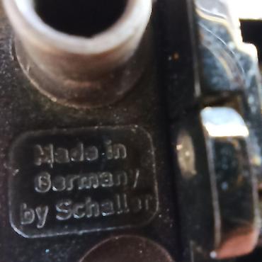 Musiqi alətləri: Schaller tərəfindən Almaniyada istehsal olunmuş “Licensed under Floyd — 3