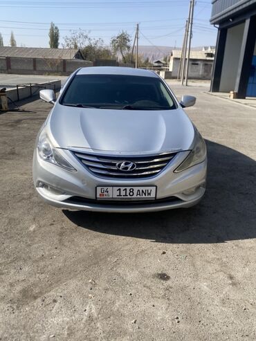 авто обмен на квартиру: Hyundai Sonata: 2011 г., 2 л, Автомат, Газ, Седан