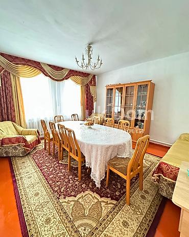 1: 🏠Продаётся дом в селе Сокулук 🟡Комнаты: 5 🟡Участок: 10 соток — 8