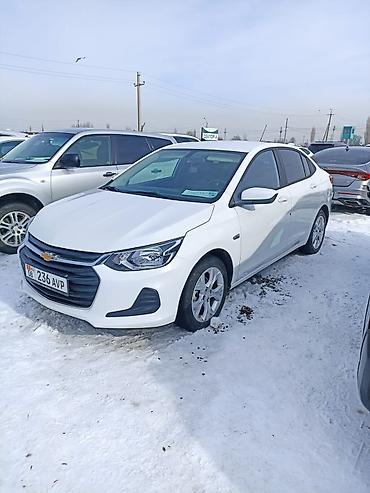 Chevrolet: Chevrolet Onix: 2020 г., 1 л, Автомат, Бензин, Седан — 3