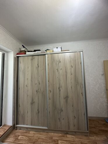 мебель для прихожка: Кийим салуучу шкаф, Түз, ЛДСП