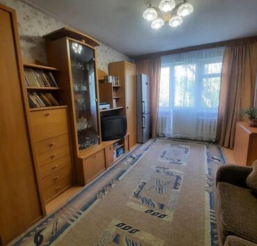 12 мкр бишкек: 2 комнаты, 43 м², 104 серия, 4 этаж, Косметический ремонт