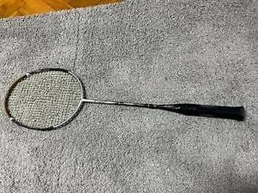 Rekviziti za vežbanje: TecnoPro badminton reket – Fiberec 220 - Model: Fiberec 220 (oznake — 8