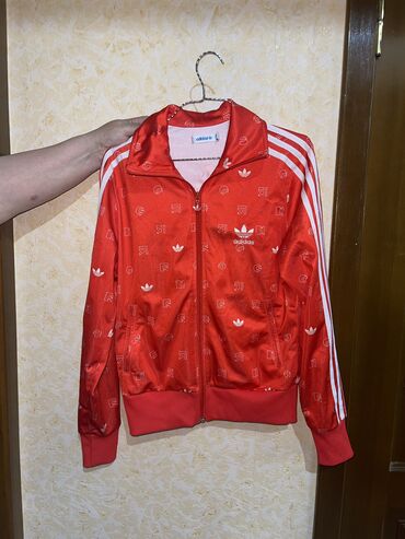 спортивный купальник с шортами: Продаю (оригинал) адидас спортивный костюм. Размер 44-46 Оплату