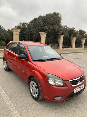 kia ria: Kia Pride: 1.5 l | 2010 il Hetçbek