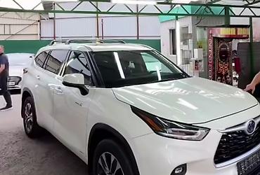 harrier 2003: Toyota Highlander: 2021 г., Гибрид, Кроссовер — 1