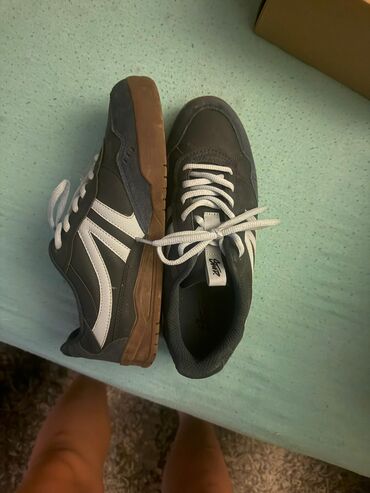 push up grudnjak new yorker: Trainers, size - 39