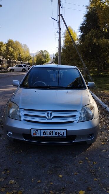 Toyota: Toyota ist: 2003 г., 1.5 л, Автомат, Бензин