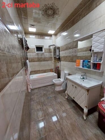 Həyət evləri və villaların satışı: 3 mərtəbəli həyət evi – geniş həyət və rahat planlama. Ev 3 — 17