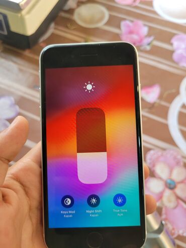 iphone telefon qiymetleri: IPhone SE 2020, 64 GB, Ağ, Face ID, Barmaq izi