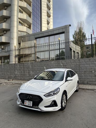 купить машину хендай солярис: Hyundai Sonata: 2019 г., 2 л, Автомат, Газ, Седан